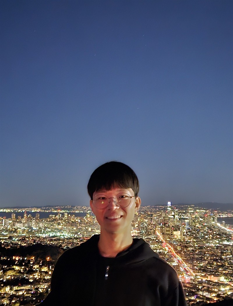 Portrait of Hanjun Yoo